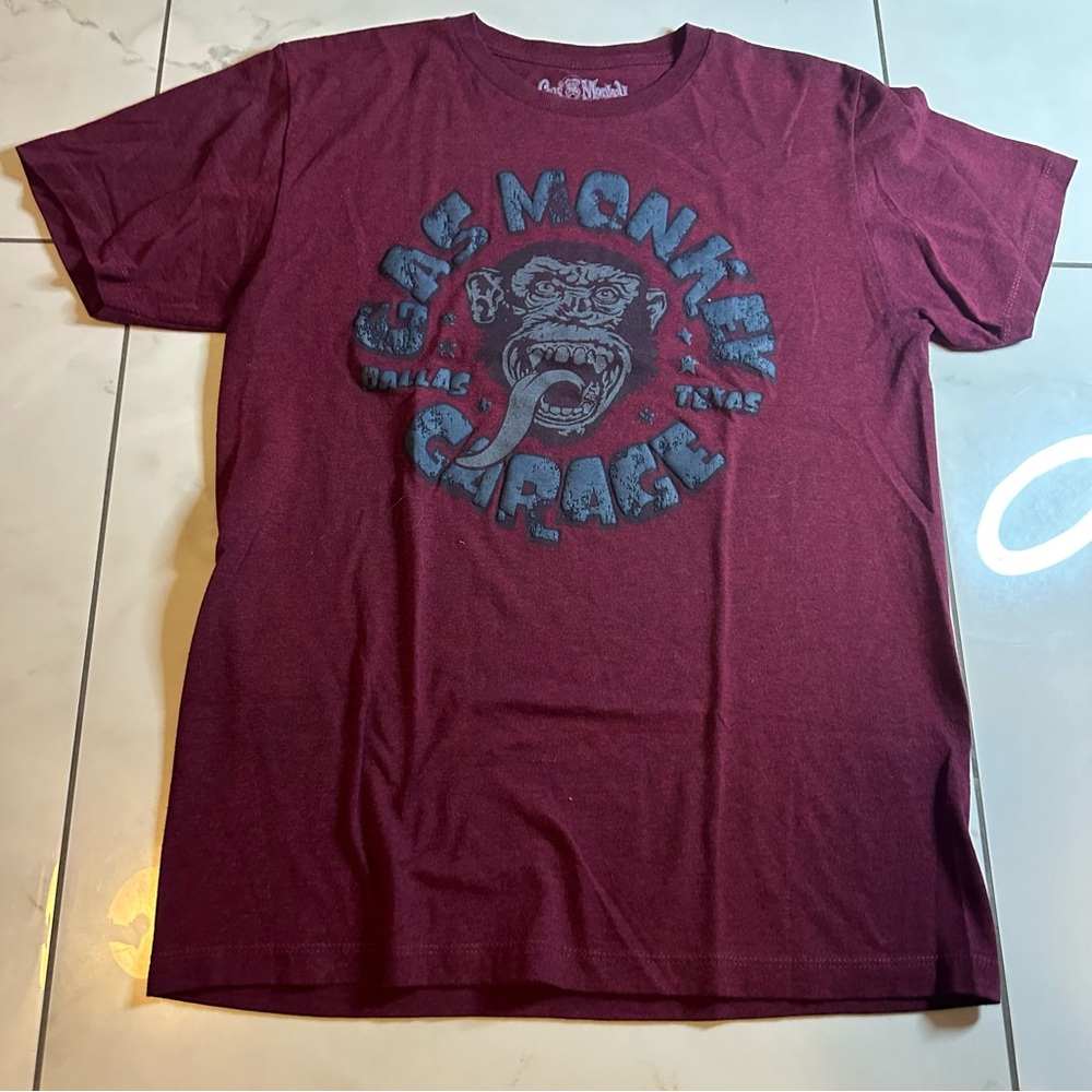 Gas monkey garage shirt red 2010s modern shirt size M medium